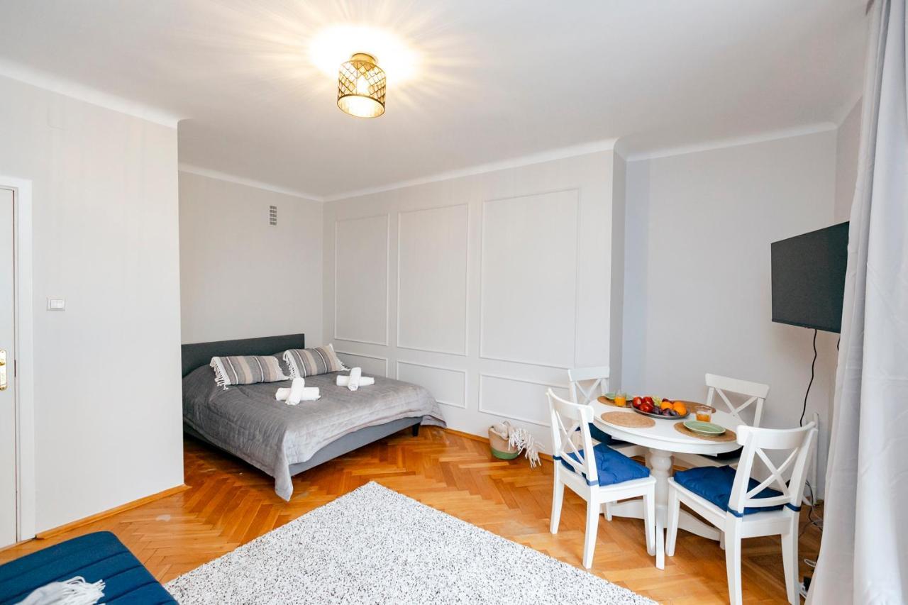 Wilcza 3 Blue - 260 Metrow Od Ambasady Usa - Better Rental Варшава Экстерьер фото
