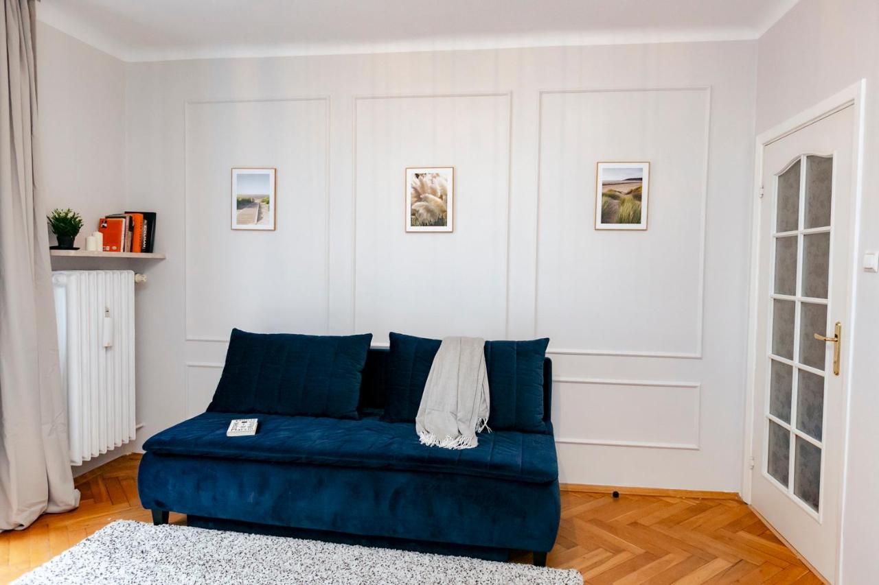 Wilcza 3 Blue - 260 Metrow Od Ambasady Usa - Better Rental Варшава Экстерьер фото